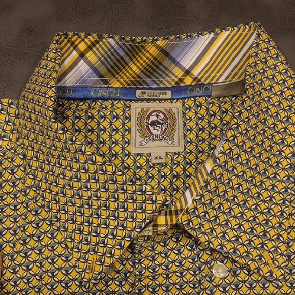 Cinch Yellow and Blue Casual Button Down Shirt - Picture 9 of 9